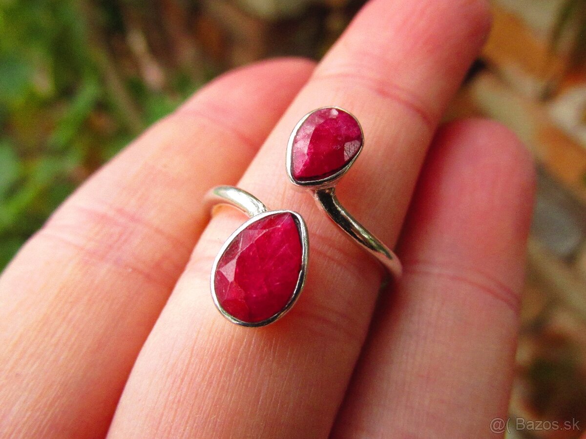 Strieborný prsteň s kameňom Rubín, Ag 925