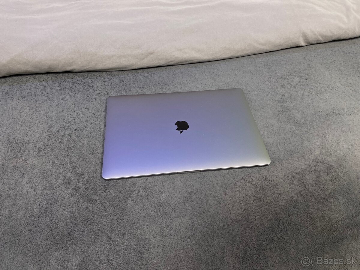 Predám MacBook Pro (15”, 2019)
