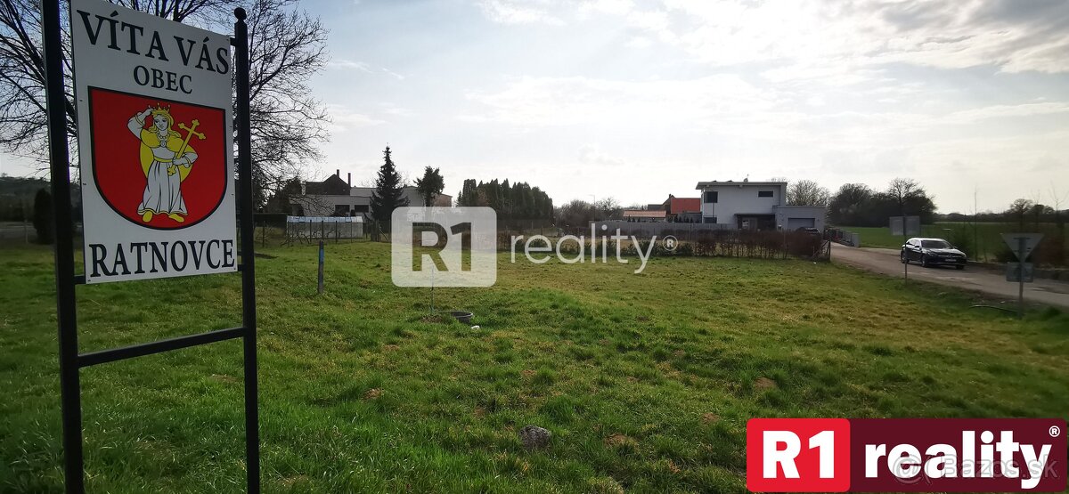 Zaujímavá investícia pri Piešťanoch "POZEMOK" / 903 m2 / B