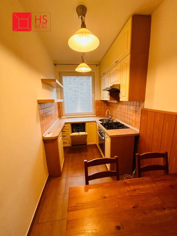 Prenájom 3 izb. bytu s balkónom v NZ