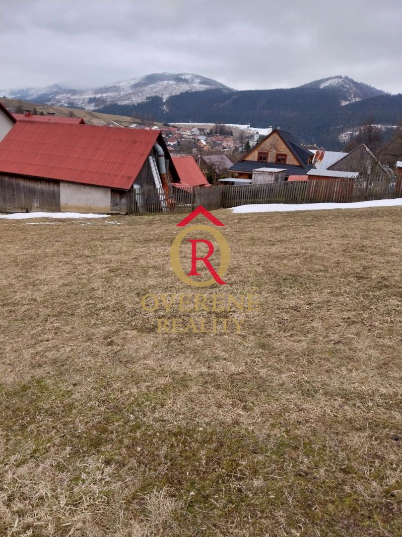 Veľký pozemok na stavbu RD 15km od Dolného Kubína. ID P003BD