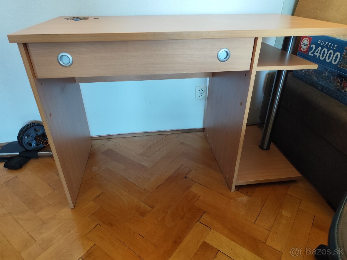 Písací stolík na predaj