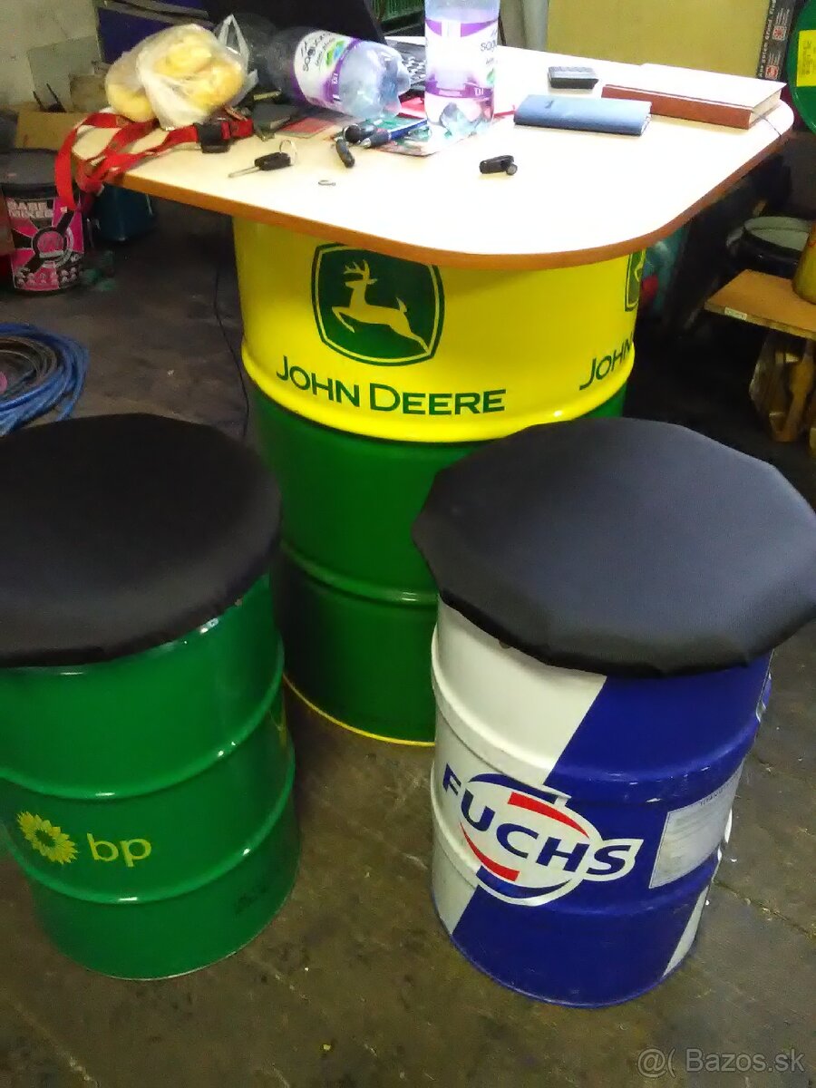 Predám Stôl + stoličky 4 kus