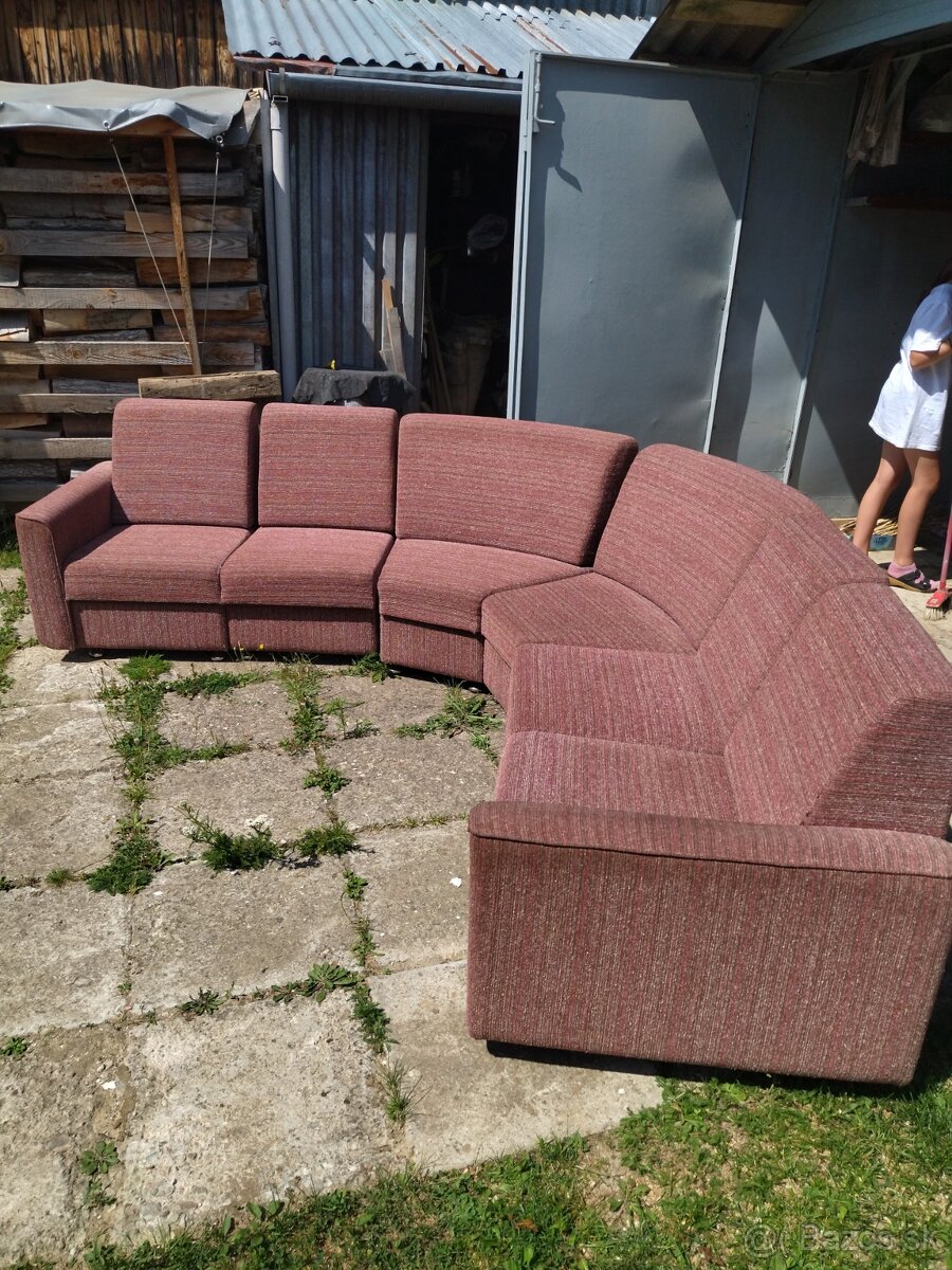 Sedacia suprava rohova