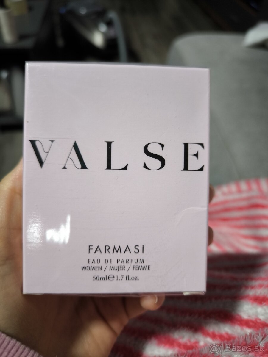 Dámsky parfum farmasi