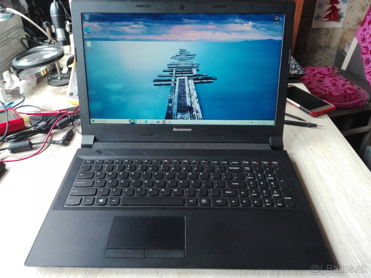 Lenovo. Intel i3. SSD 256 GB. 16 GB. Baterka dobrá. 15,6 FHD