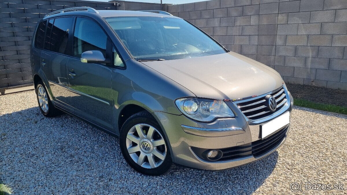 Volkswagen Touran 2.0 tdi automat dsg facelift xenony