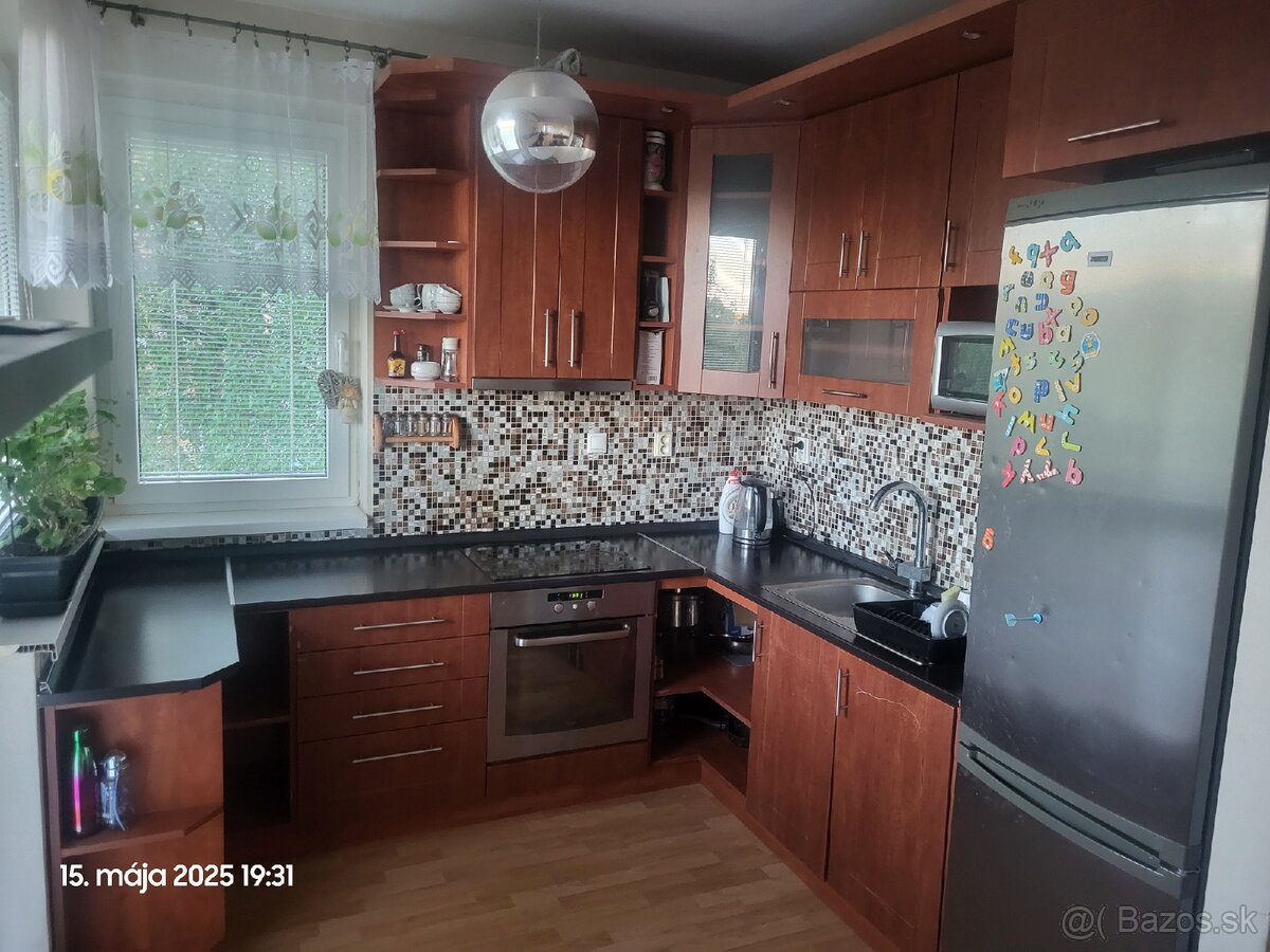 Prenájom veľký 3 izbový byt, klimatizácia