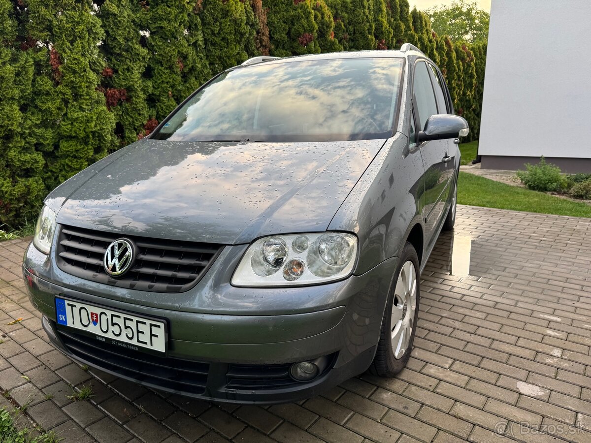 Volkswagen Touran 2.0 TDi