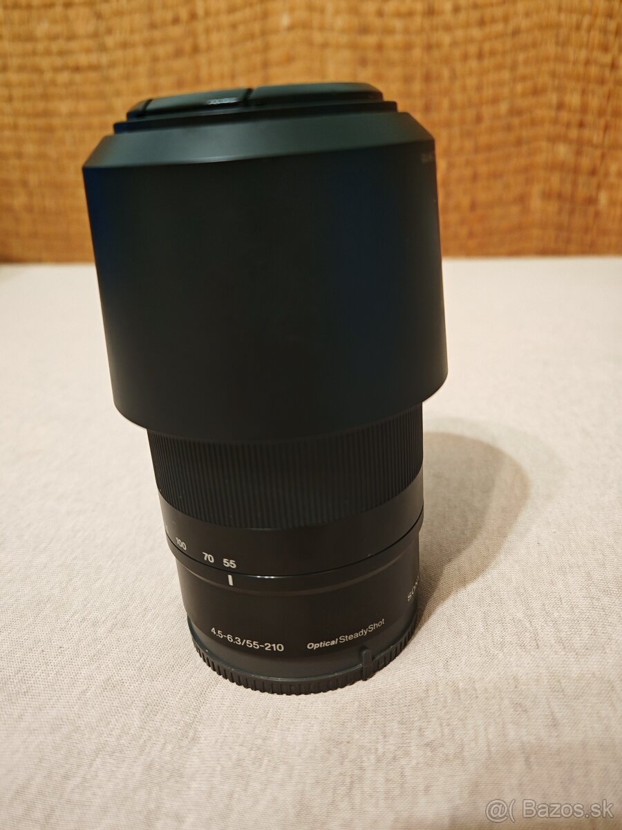 Sony E 55-210mm f/4.5-6.3 OSS