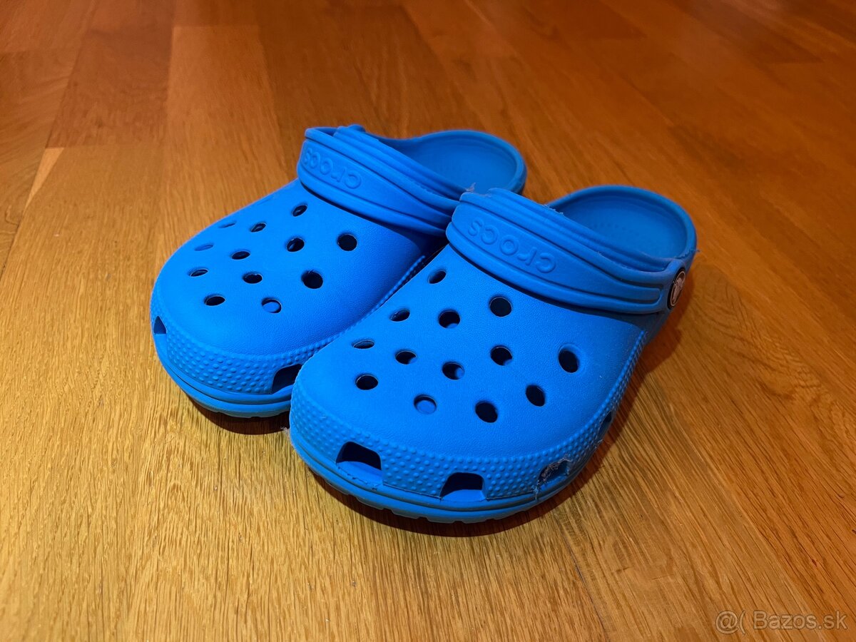 detske sandaly crocs c13