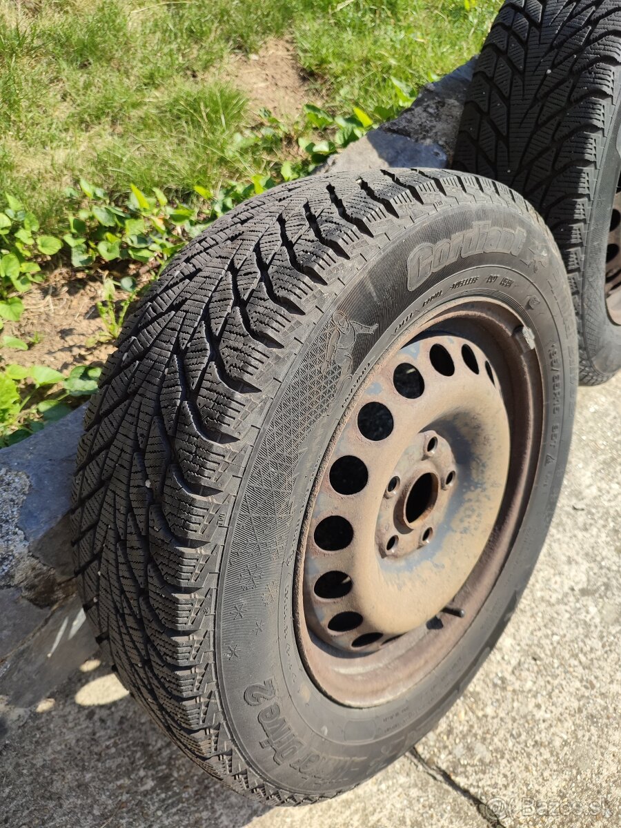 Predám plechové disky R15 ,5x112 na zimných gumách