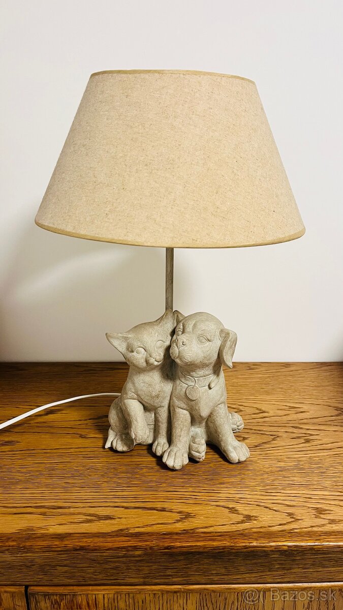 Stolová lampa