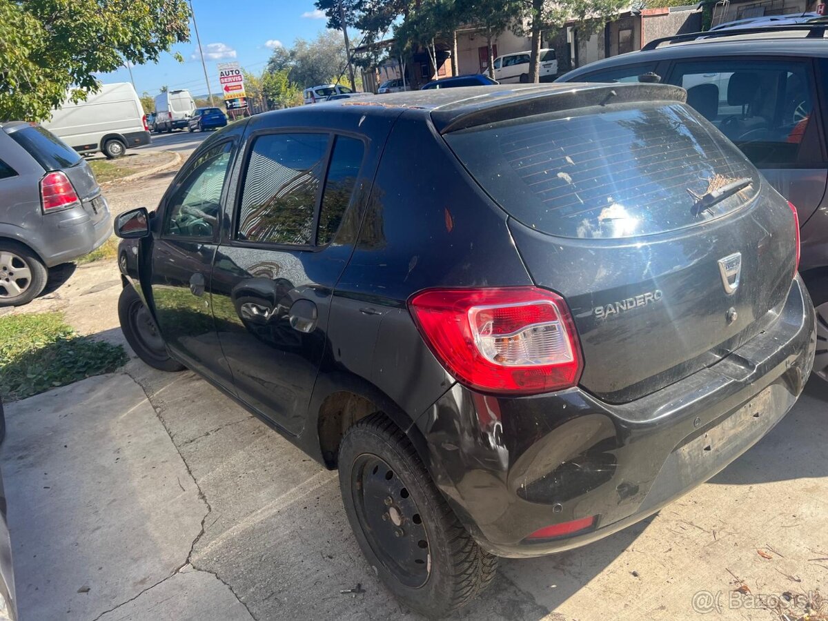 Predám na diely Dacia Sandero II 1.2 D4F F7 1.5 DCI K9K