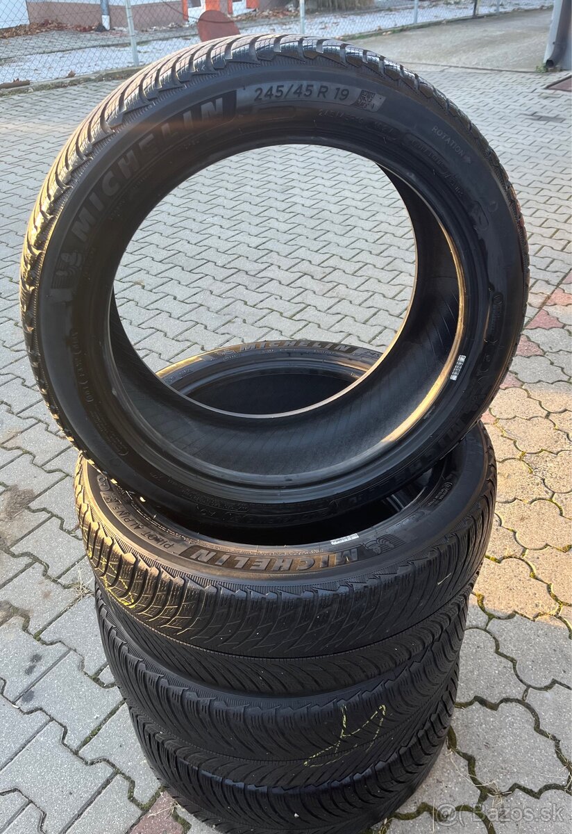 245/45 R19 Zimne Michelin 4ks