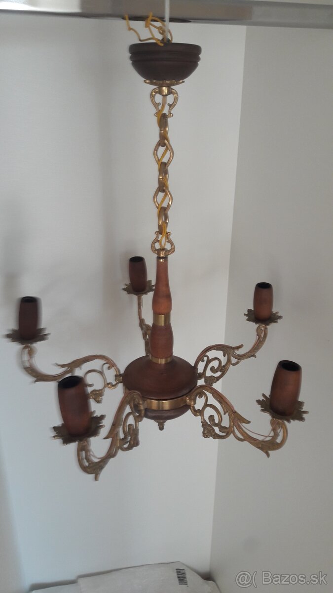 Lampy stropné, stojace, nástenné