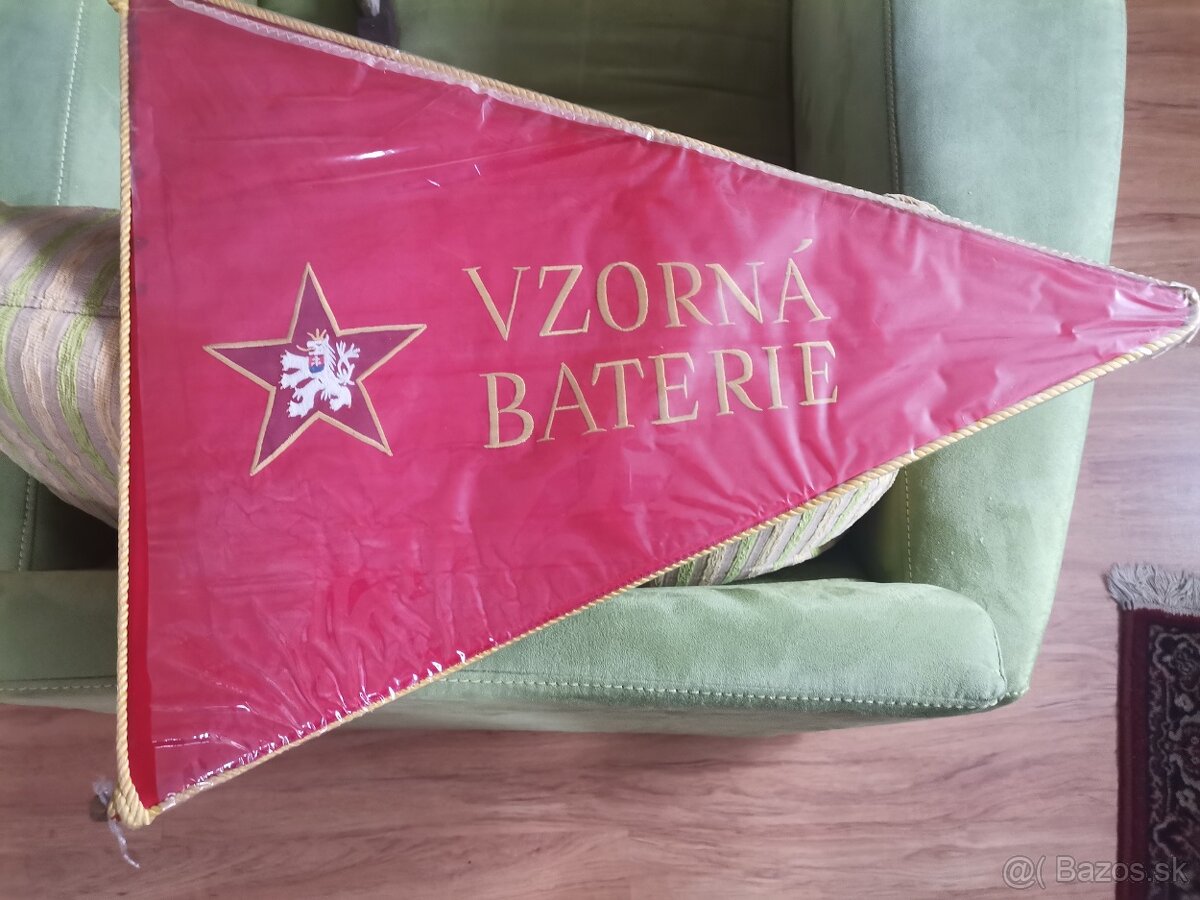vyznamenanie - vojenská vlajka vzorná batéria z 50. rokov