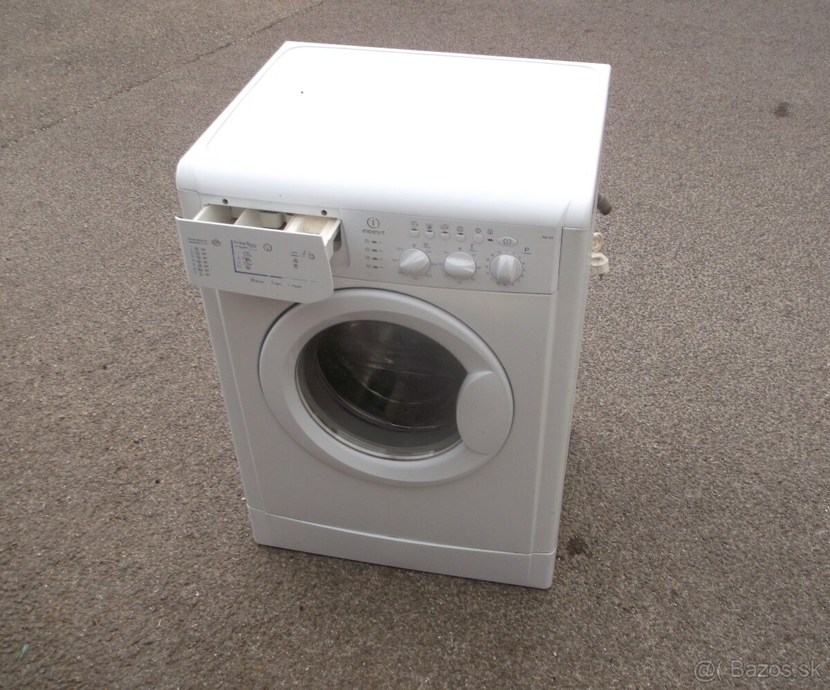 Predám plnefunkčná automatická práčka INDESIT,1000 ot./min.