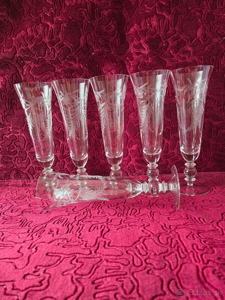 Poháre na šampanské.