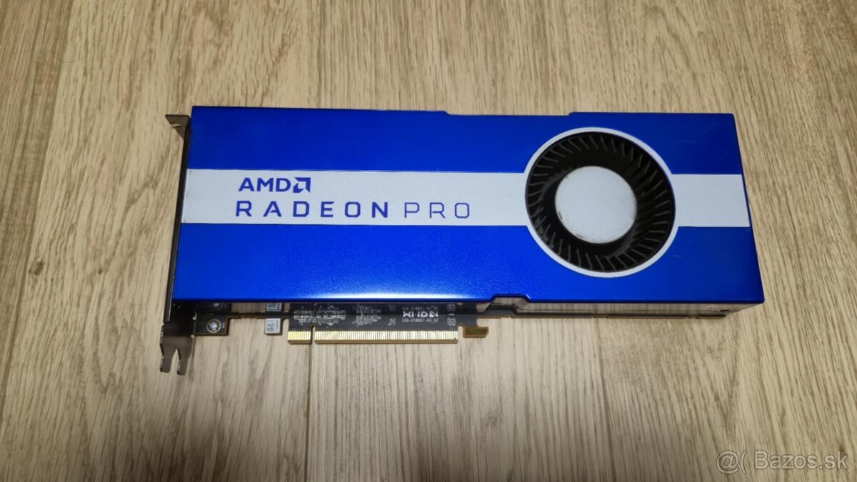 AMD Radeon Pro W5700 8GB