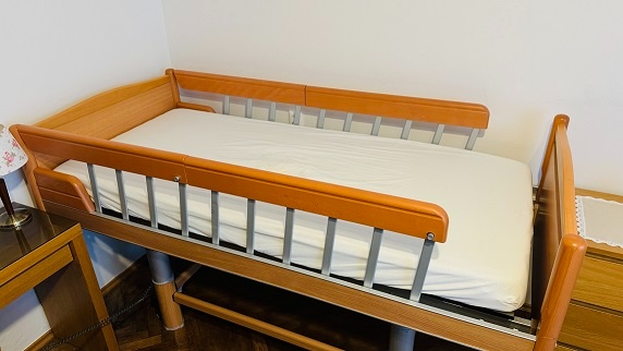 Elektrická zdravotná polohovacia posteľ Völker