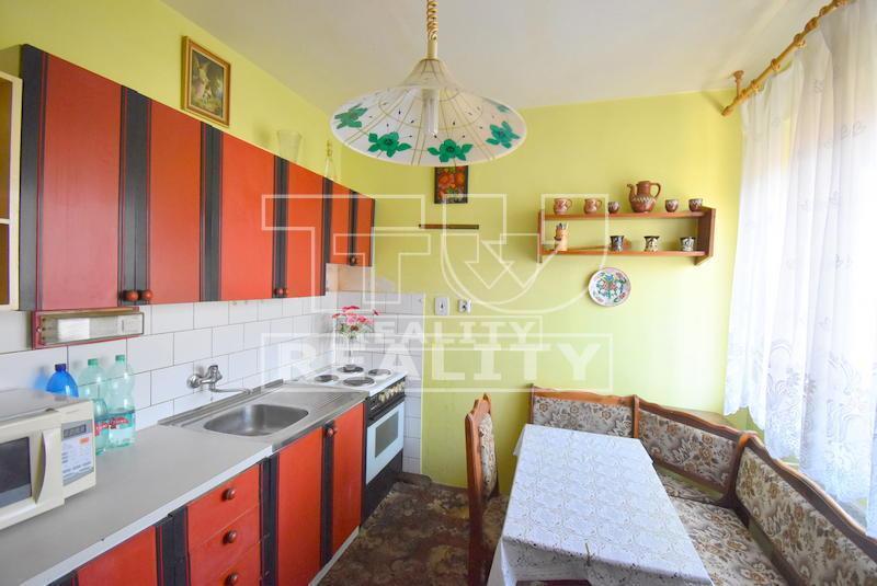 Na predaj 3-izbový byt, Strojárenská ul. 65 m2, Partizánske.