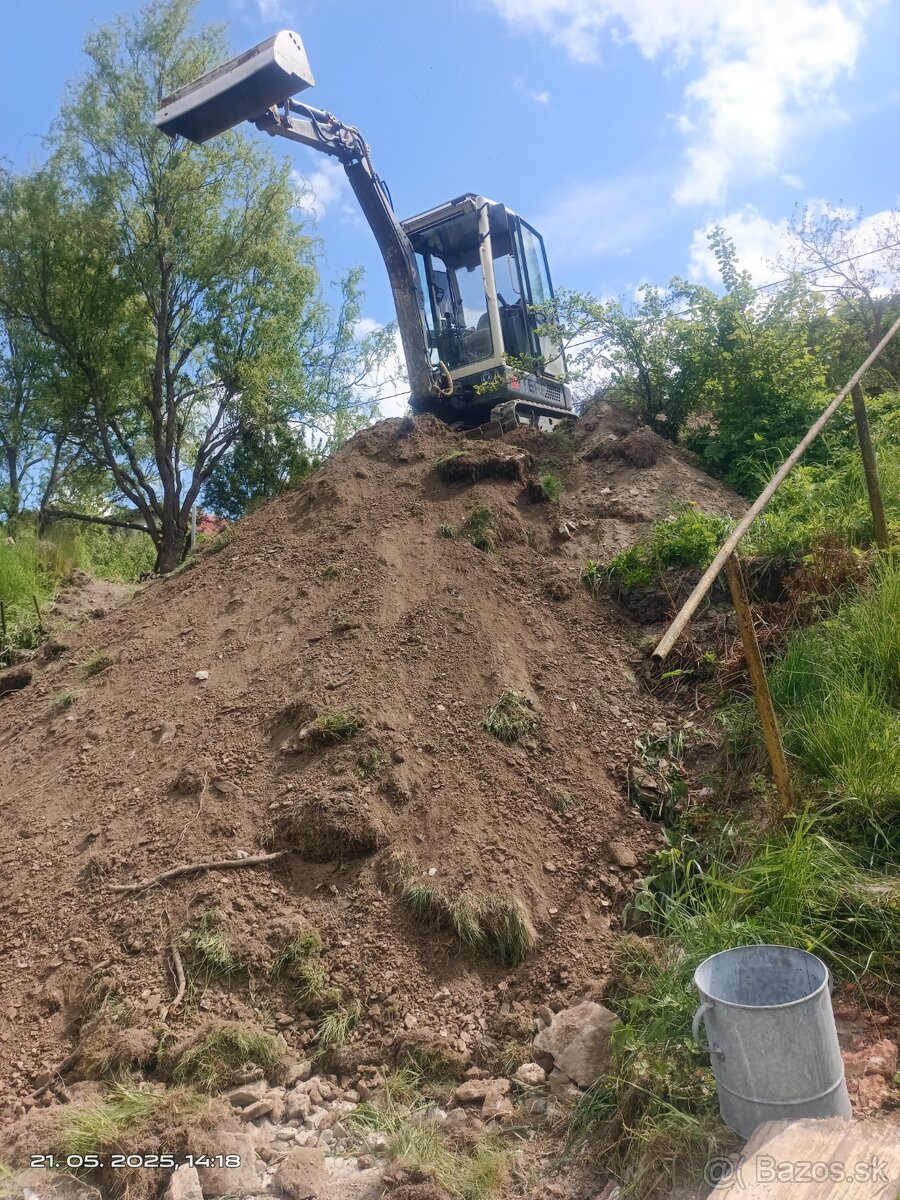 Výkopové zemné a búracie práce, úprava terénu atď.