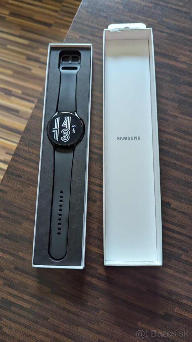 Samsung Galaxy watch 4 44mm