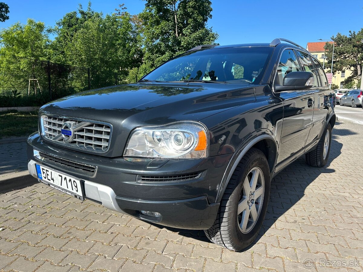 XC90 2.4D5 147kW 7 místné, CZ SERVIS POUZE VOLVO