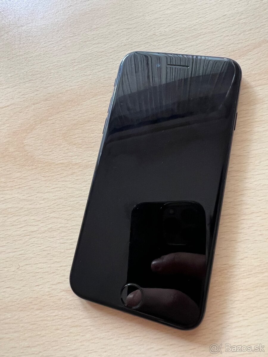 zablokovany iphone 7 na diely