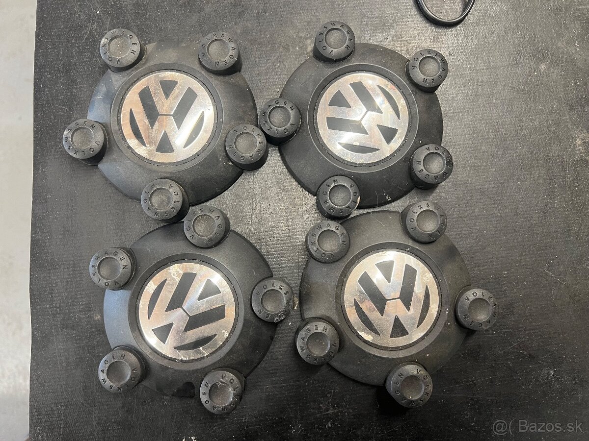 Predám kryty šrobov na plechové disky 5x112 VW