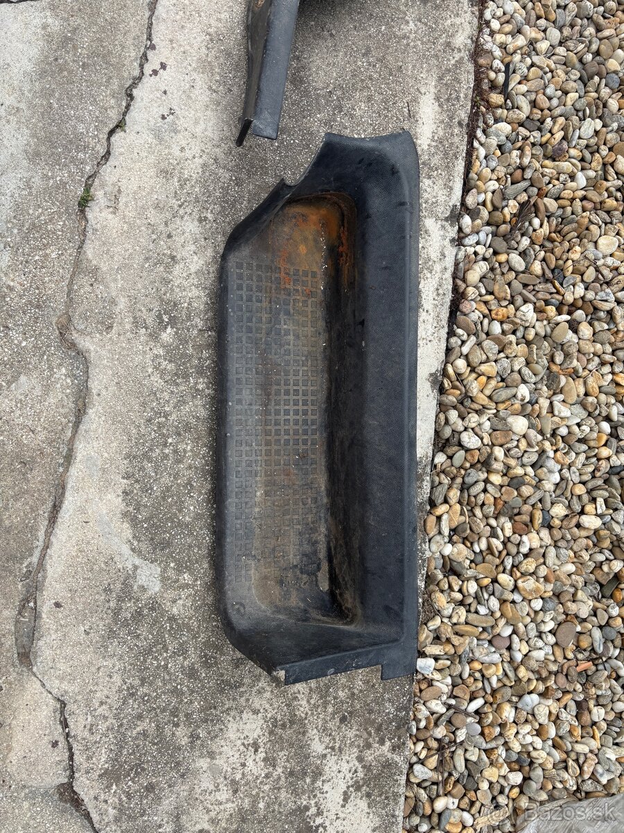 Plasty - schodíky vw t4