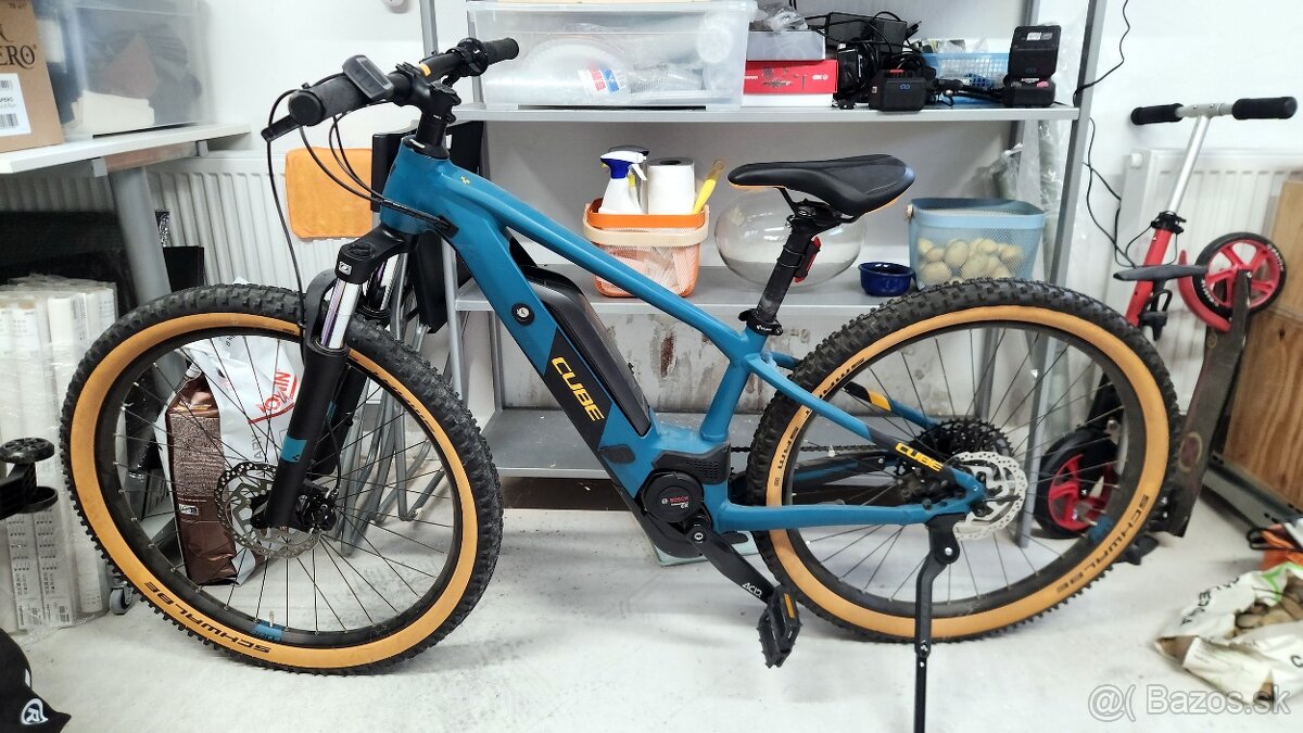 ebike CUBE Reaction Hybrid PRO, velkost 13,5"