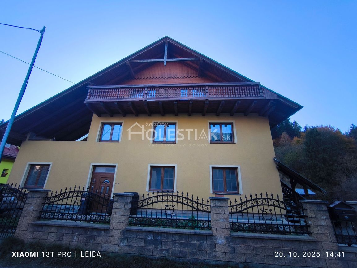 Predám exkluzívne veľký rodinný dom - Nesluša