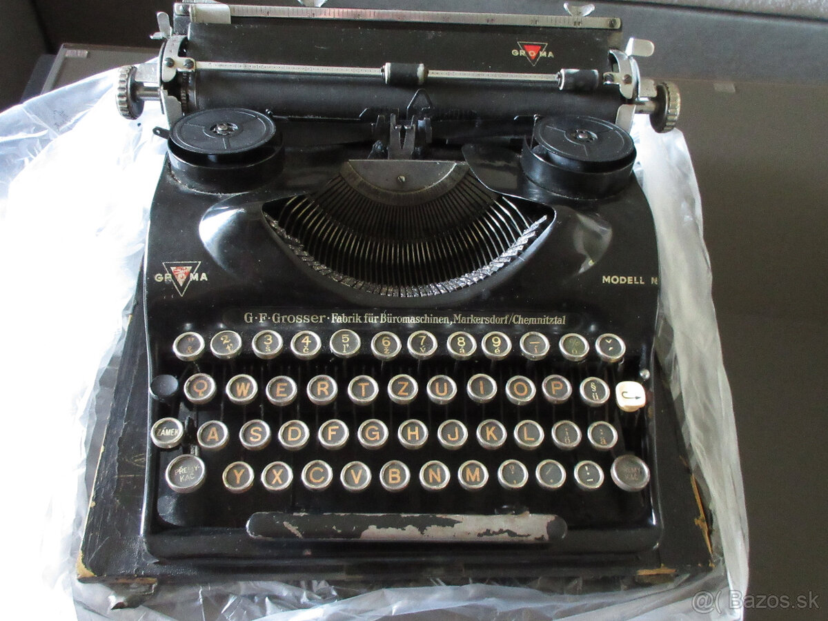Kufríkový písací stroj GROMA, Modell N, 1.pol.20.stor