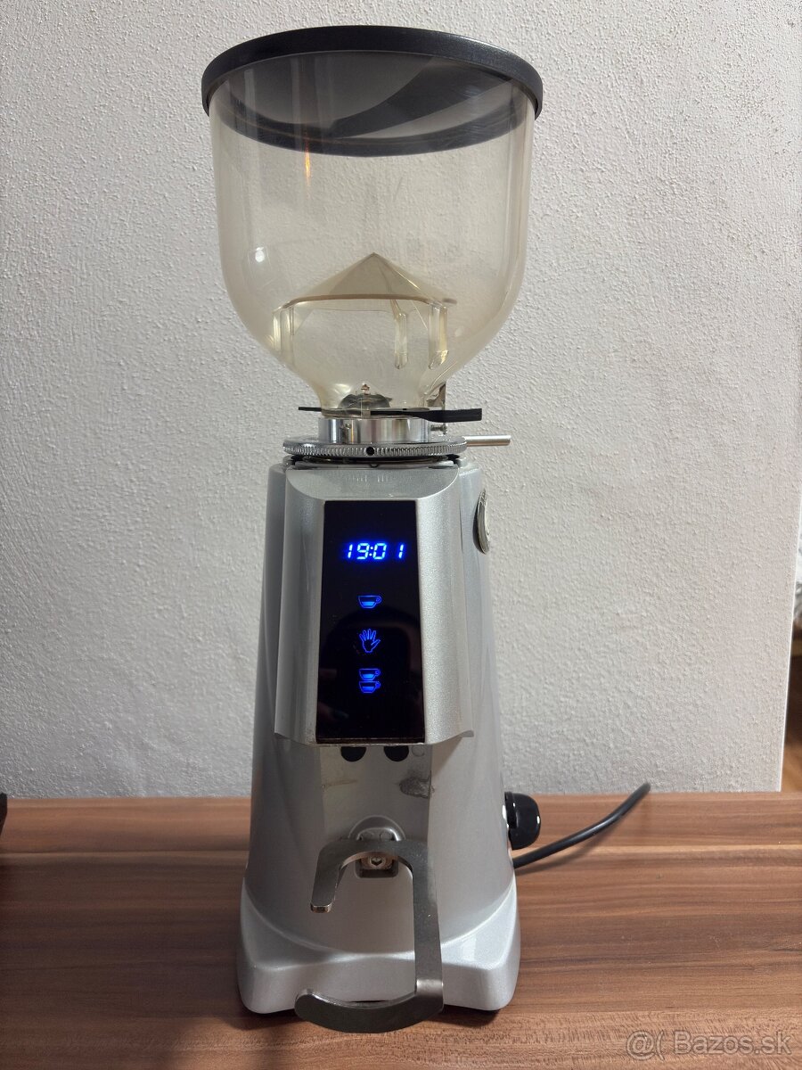 Profesionálny mlynček na kávu