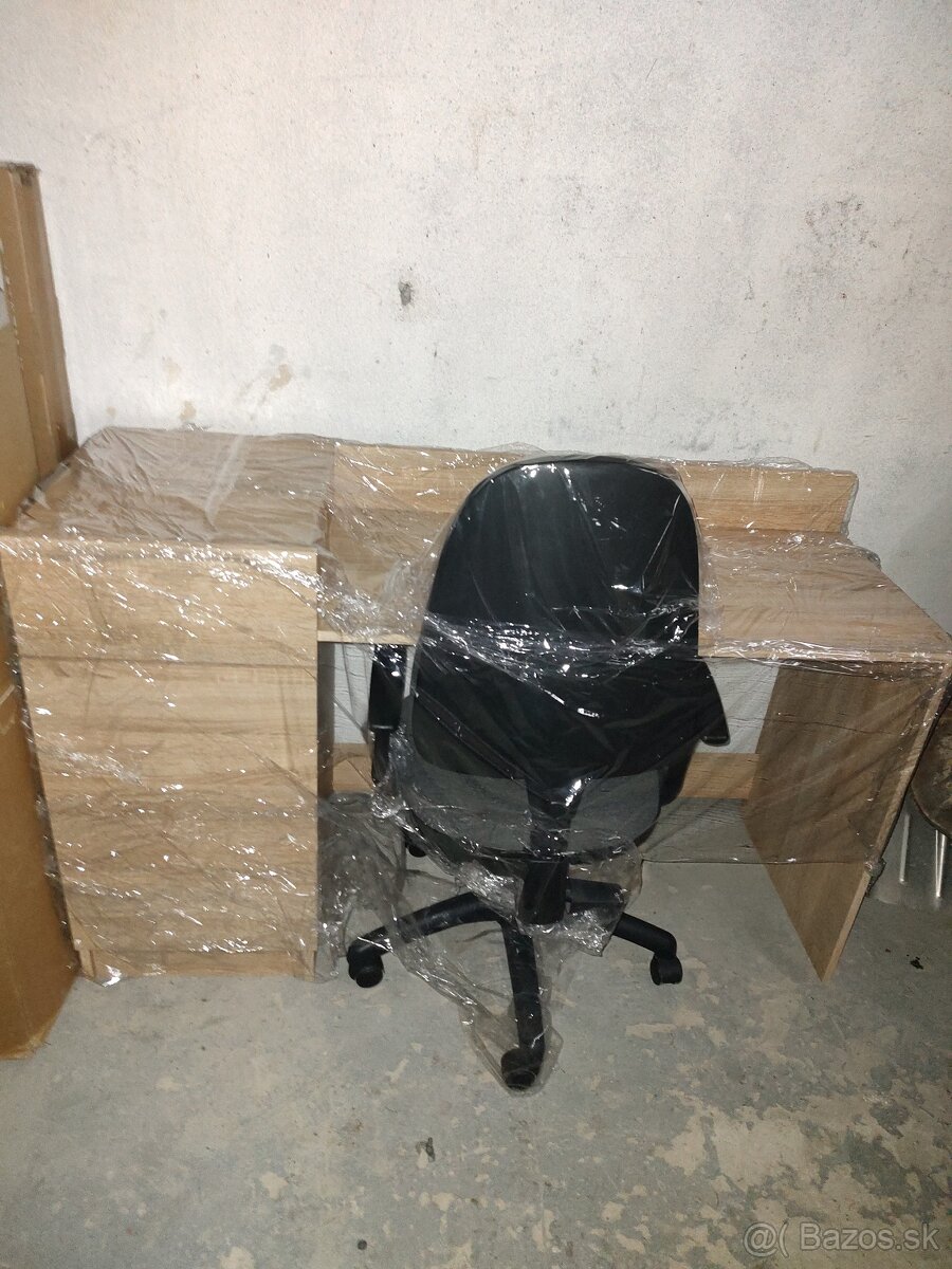 Stolík stolička do deckej izby