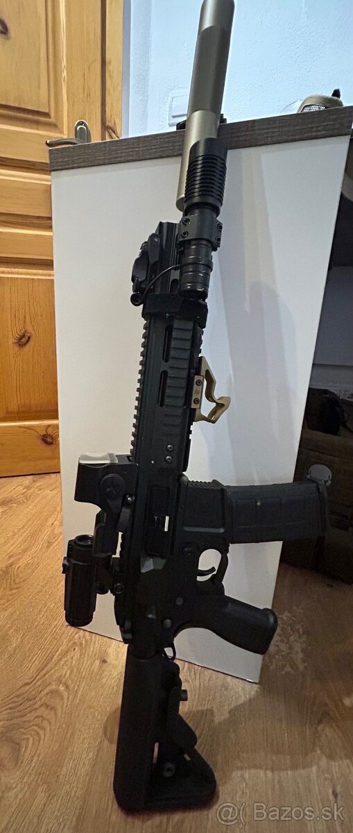 Airsoftová zbraň