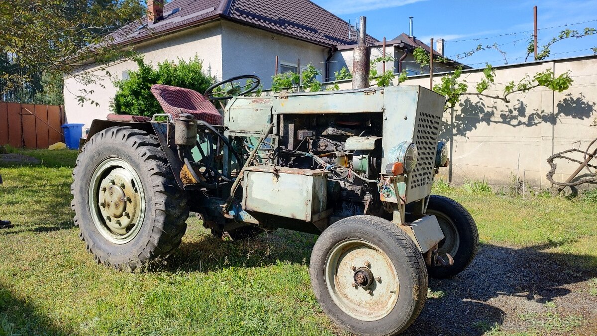 Predám Traktor (svojpomocne vyrobený)