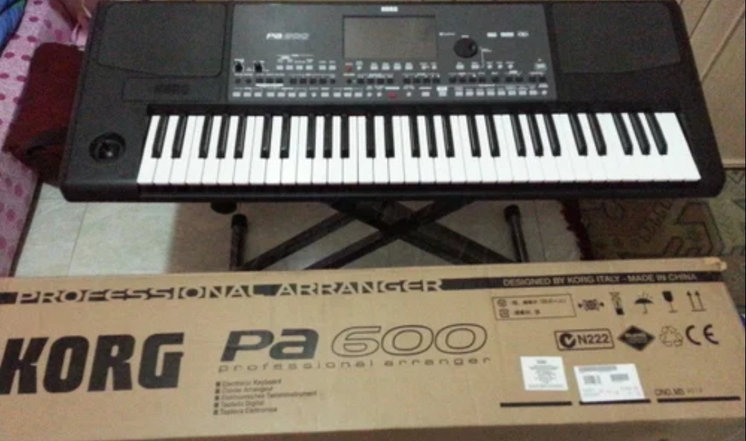 Korg pa600