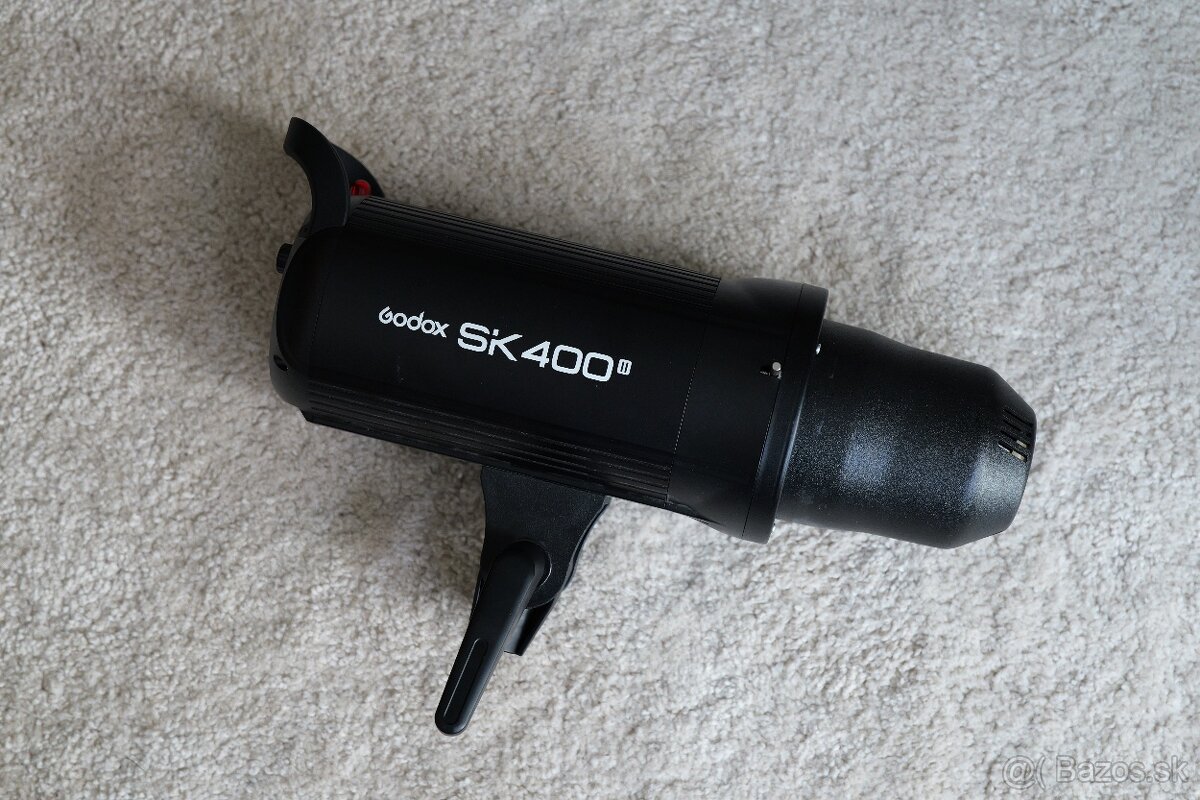 Godox SK400 II