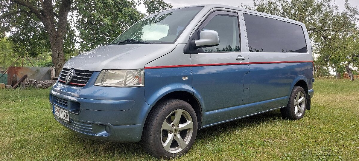 Volkswagen Transporter T5 1.9 TDi