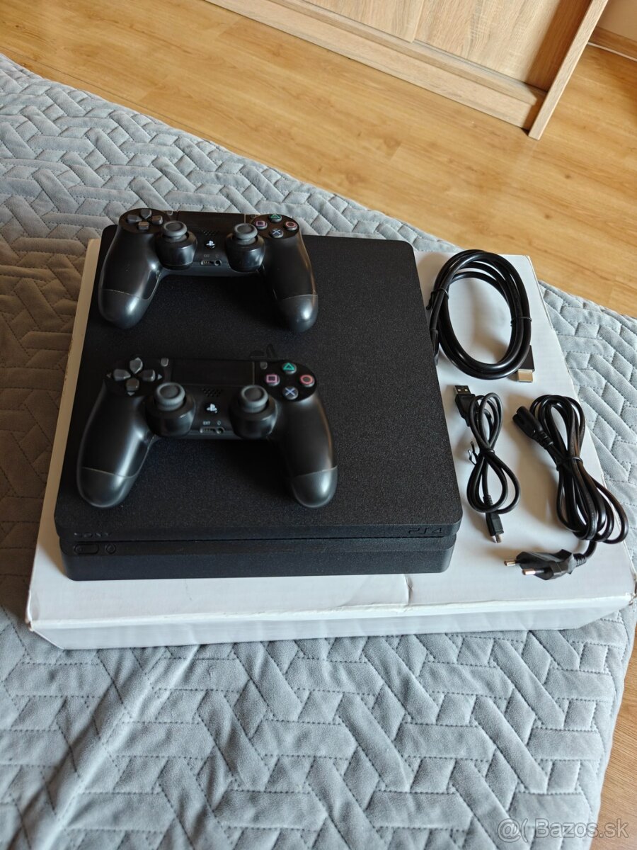 PS4 slim