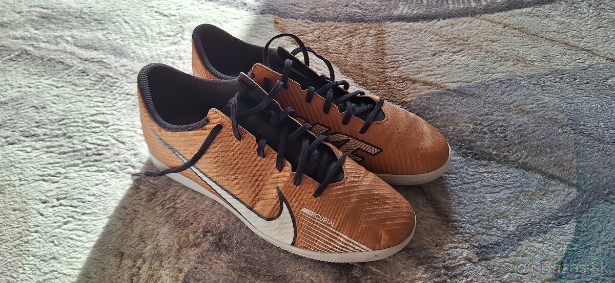 Predám halovky nike 2pary