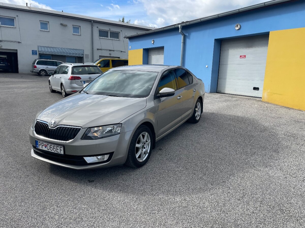Škoda Octavia 1.6 tdi DSG AUTOMAT