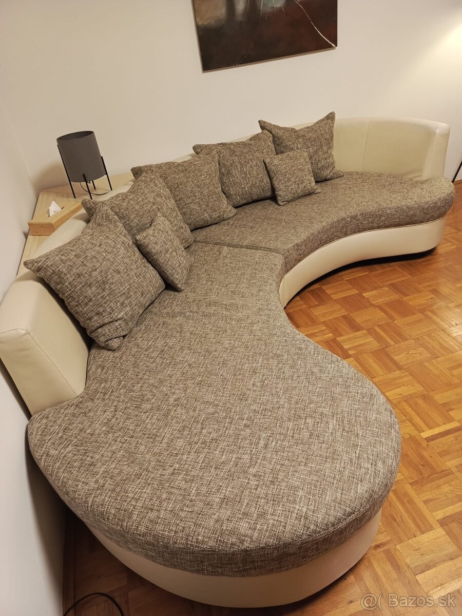 Predám dizajnovú sedačku do polkruhu v TOP stave