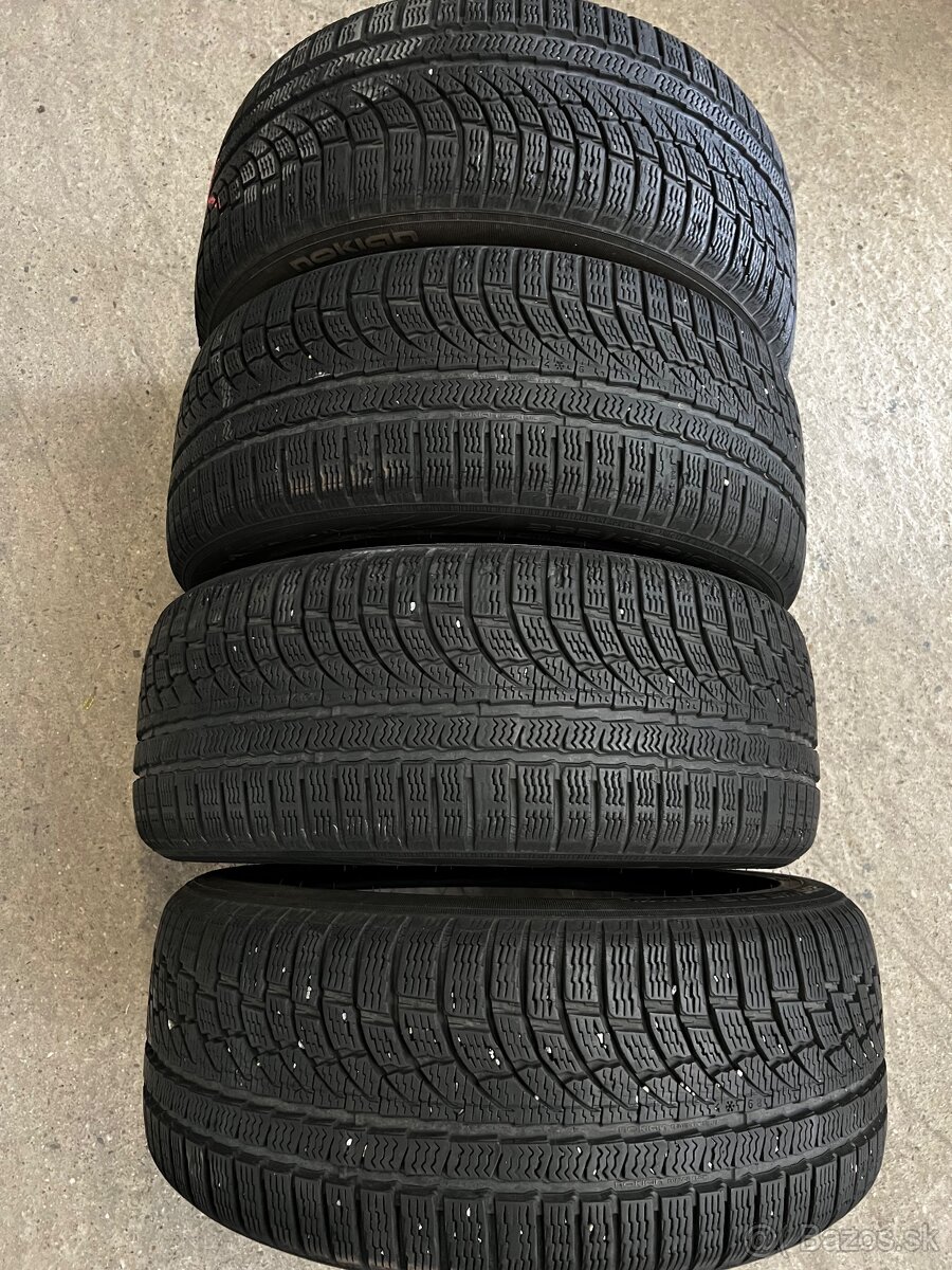 235/45R18 zimné pneumatiky
