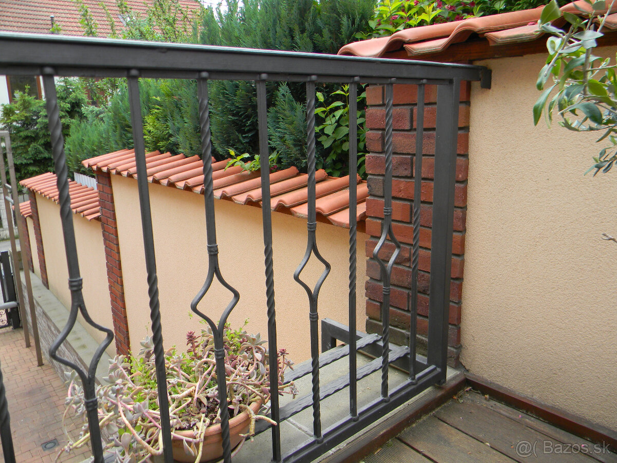 Kované brány,zábradlia,konštrukcie,elektr.pohony