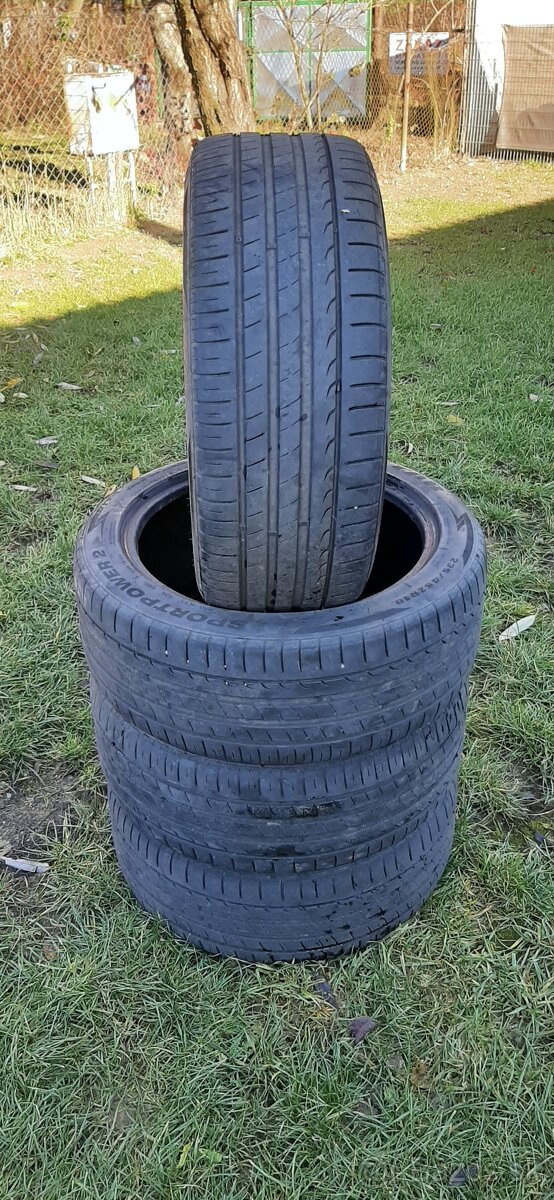 235/45r18 98Y  Letne