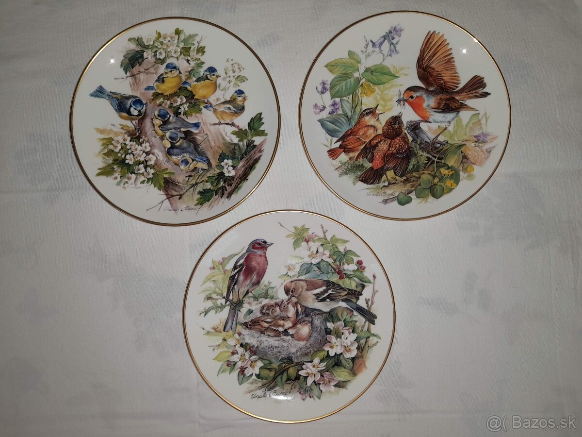 Taniere z limitovanej edície „Ursula Bands Vogelfamilien“